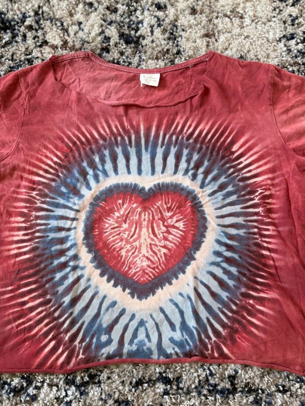 The Mountain Heart Tie Dye Crop Top Tee Shirt L